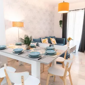 https://downtown-apartment-4-bedrooms-2-bathrooms-wifi.es-andalucia.com